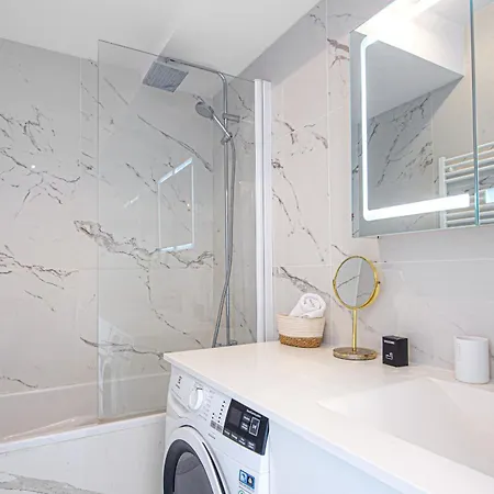 Vue Et Plein Centre à *