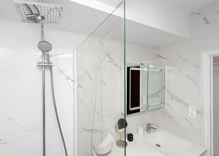 Apartment Vue Et Plein Centre A Menton