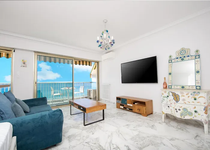 Apartment Vue Et Plein Centre A Menton